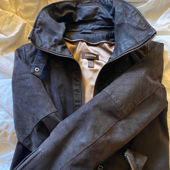 Danier full leather jacket 2XS in 3different style - Picture 3 of 10
